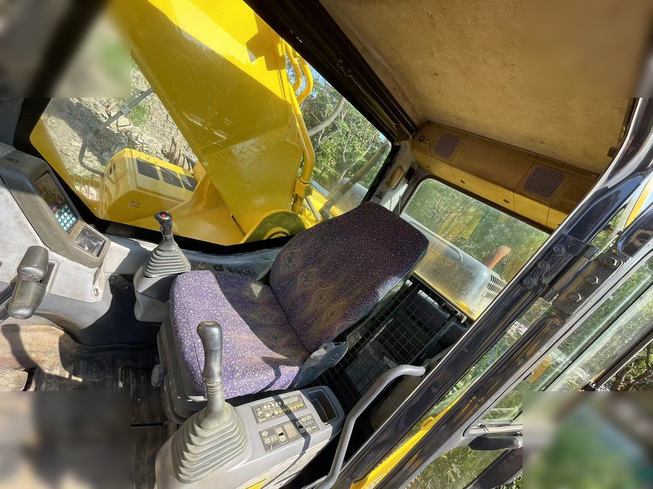 KOMATSU PC400-7 - Crawler excavator: picture 5 KOMATSU PC400-7 - Crawler excavator: picture 5