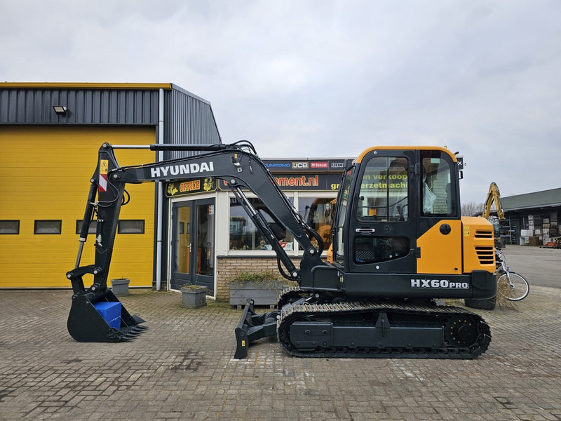 Hyundai HX60PRO - Mini excavator: picture 1 Hyundai HX60PRO - Mini excavator: picture 1