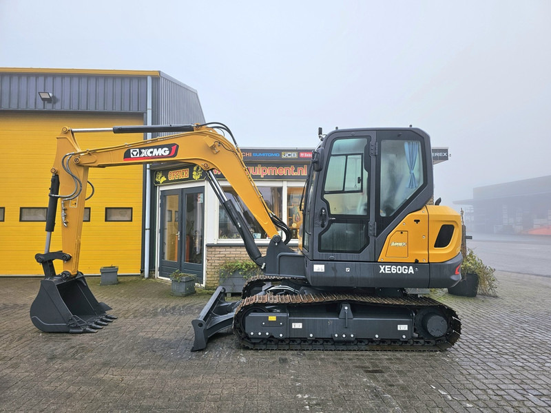 XCMG XE60GA - Mini excavator: picture 1 XCMG XE60GA - Mini excavator: picture 1