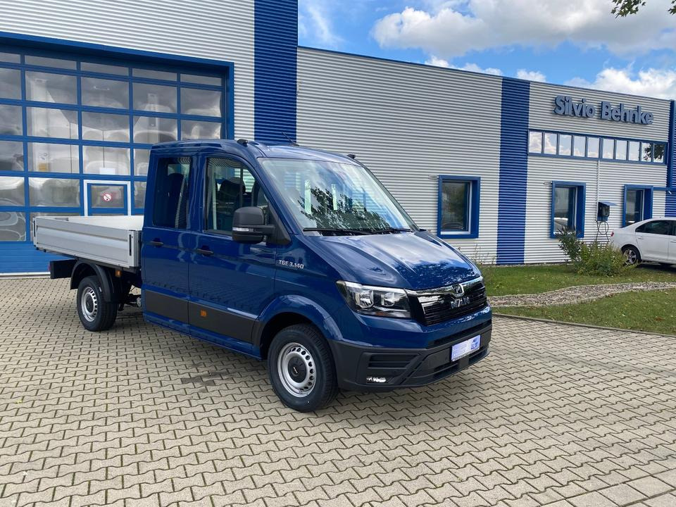 MAN TGE 3.140 Doka Pritsche Next Level *TEMPO*KLIMA*CAM*AHK*APP*PDC*INKL.19% MWST*SOFORT!* - Flatbed van, Combi van: picture 1 MAN TGE 3.140 Doka Pritsche Next Level *TEMPO*KLIMA*CAM*AHK*APP*PDC*INKL.19% MWST*SOFORT!* - Flatbed van, Combi van: picture 1