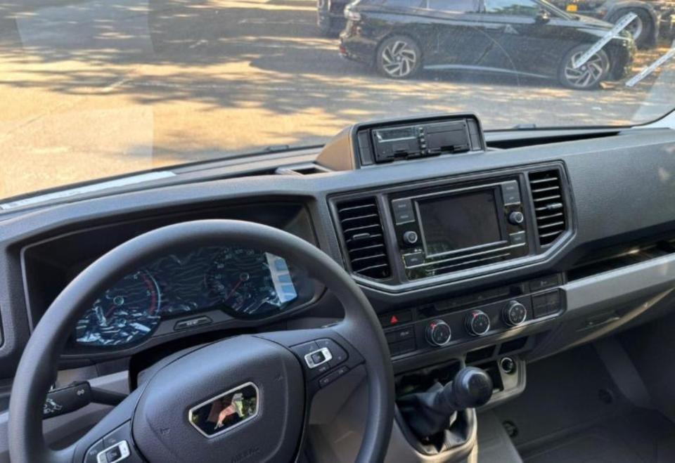 MAN TGE 6.160 Dreiseitenkipper mit Heckantrieb *STANDHZG*LED*AHK*TEMPO*INKL.19% MWST* SOFORT!* - Tipper van: picture 3 MAN TGE 6.160 Dreiseitenkipper mit Heckantrieb *STANDHZG*LED*AHK*TEMPO*INKL.19% MWST* SOFORT!* - Tipper van: picture 3