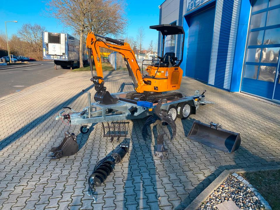 Minibagger BK1500JS + Anhänger *INKL.19% MWST*BERGER KRAUS*KUBOTA*JOYSTICK*ZUBEHÖRPAKET*SOFORT!* - Mini excavator, Trailer: picture 1 Minibagger BK1500JS + Anhänger *INKL.19% MWST*BERGER KRAUS*KUBOTA*JOYSTICK*ZUBEHÖRPAKET*SOFORT!* - Mini excavator, Trailer: picture 1