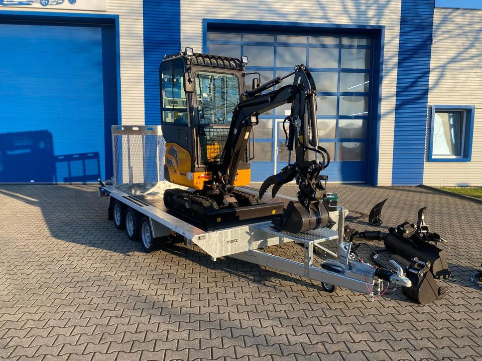 Minibagger BK2000NKSR + Tieflader + Zubehör *INKL.19% MWST*BERGER KRAUS*KUBOTA* KLIMA*SCHWENKARM*VERSTELLFAHRWERK* - Mini excavator, Trailer: picture 3 Minibagger BK2000NKSR + Tieflader + Zubehör *INKL.19% MWST*BERGER KRAUS*KUBOTA* KLIMA*SCHWENKARM*VERSTELLFAHRWERK* - Mini excavator, Trailer: picture 3