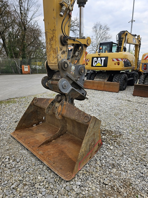 Crawler excavator CATERPILLAR 323-07B: picture 19 Crawler excavator CATERPILLAR 323-07B: picture 19