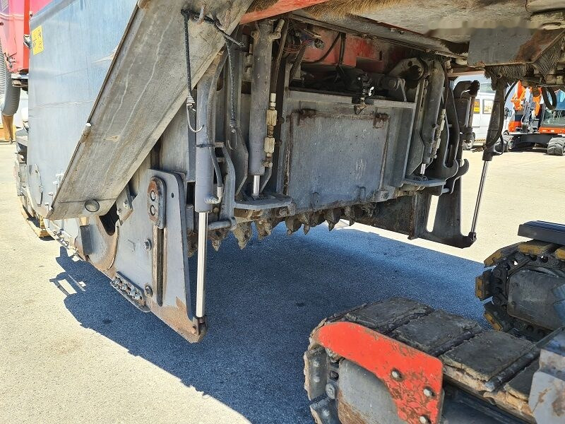 Cold planer Wirtgen W210: picture 10