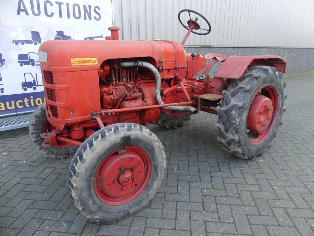 Fahr D130 - Farm tractor: picture 2 Fahr D130 - Farm tractor: picture 2