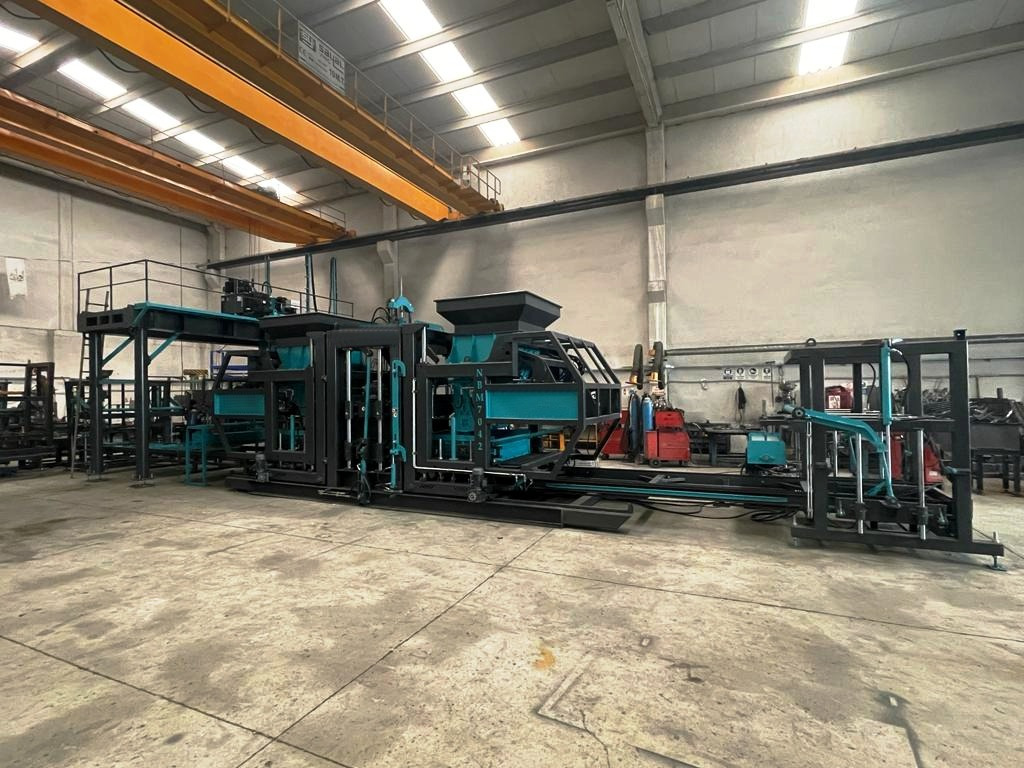 Constmach BS-20 Concrete Block Making Machine 2 Year Warranty - Block making machine: picture 2 Constmach BS-20 Concrete Block Making Machine 2 Year Warranty - Block making machine: picture 2