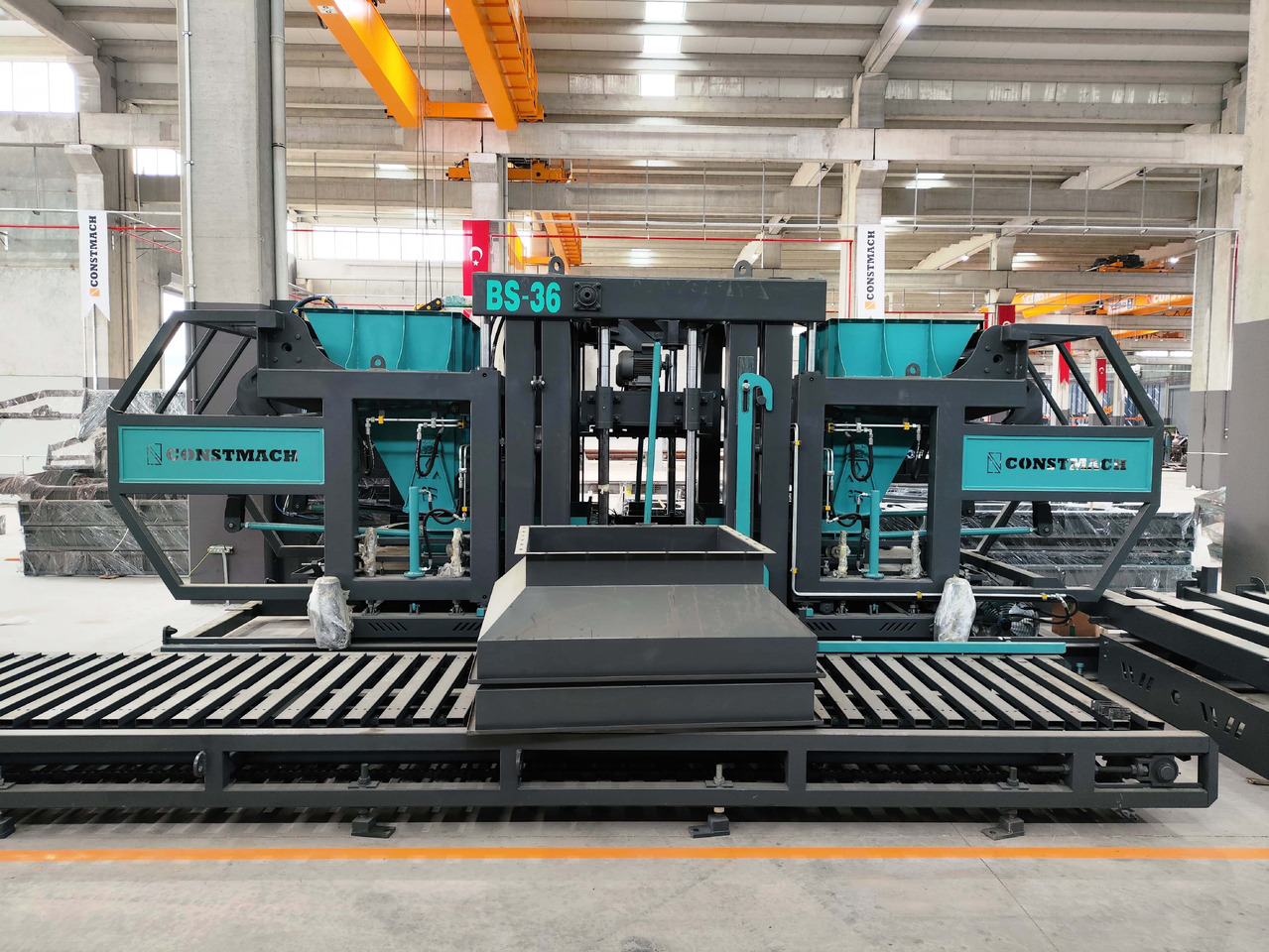 Constmach BS-30 Briquette Making Machine (Concrete Block Making Machine) - Block making machine: picture 1 Constmach BS-30 Briquette Making Machine (Concrete Block Making Machine) - Block making machine: picture 1