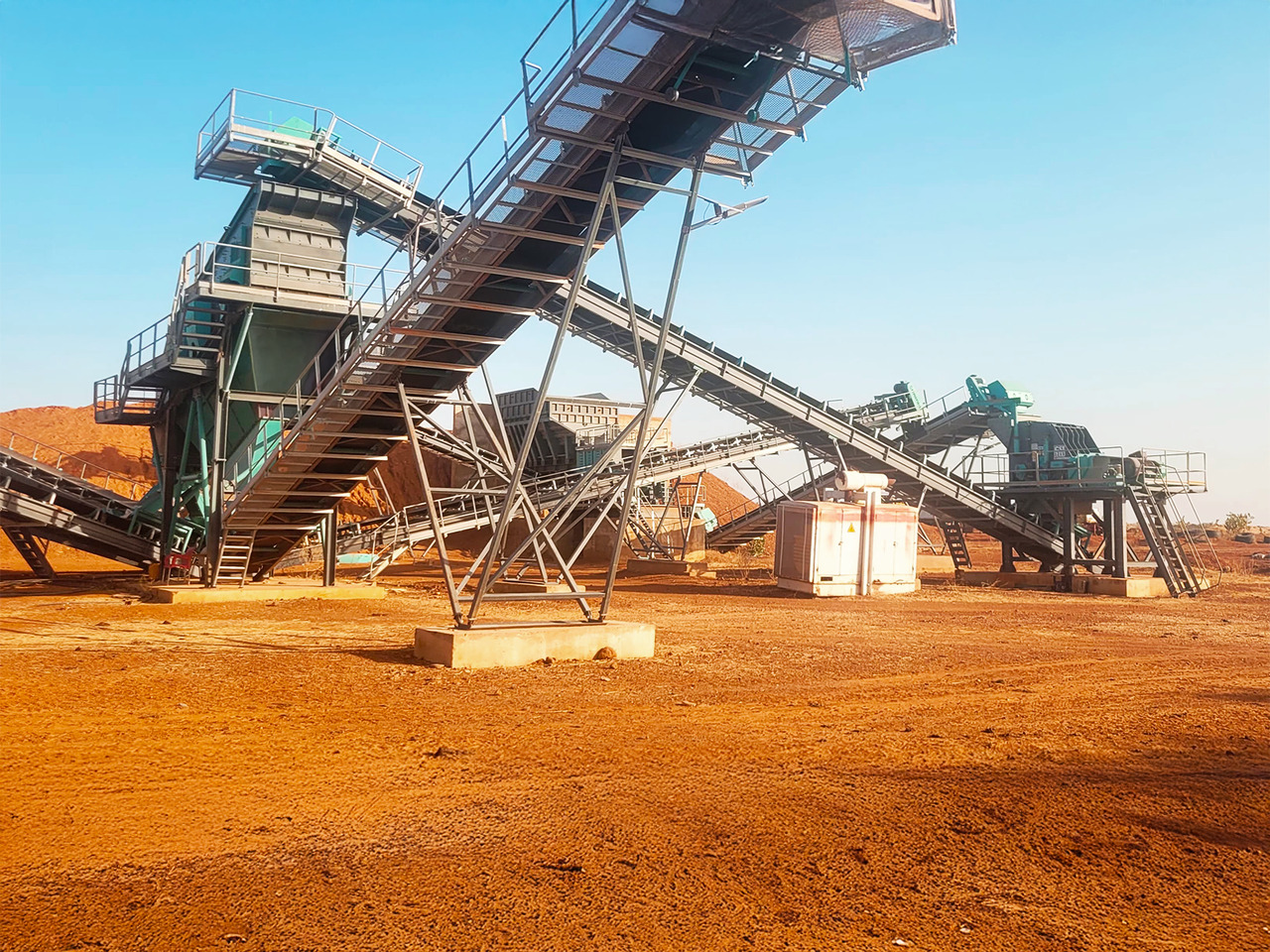Constmach Stationary Stone Crushing and Screening Plant 50 to 1,000 TPH - Crusher: picture 3 Constmach Stationary Stone Crushing and Screening Plant 50 to 1,000 TPH - Crusher: picture 3