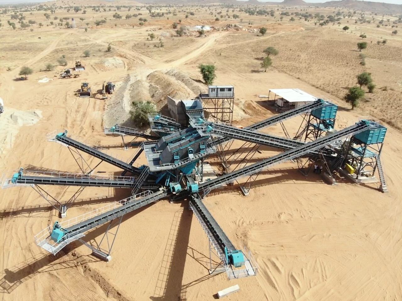 Constmach Stationary Stone Crushing and Screening Plant 50 to 1,000 TPH - Crusher: picture 5 Constmach Stationary Stone Crushing and Screening Plant 50 to 1,000 TPH - Crusher: picture 5