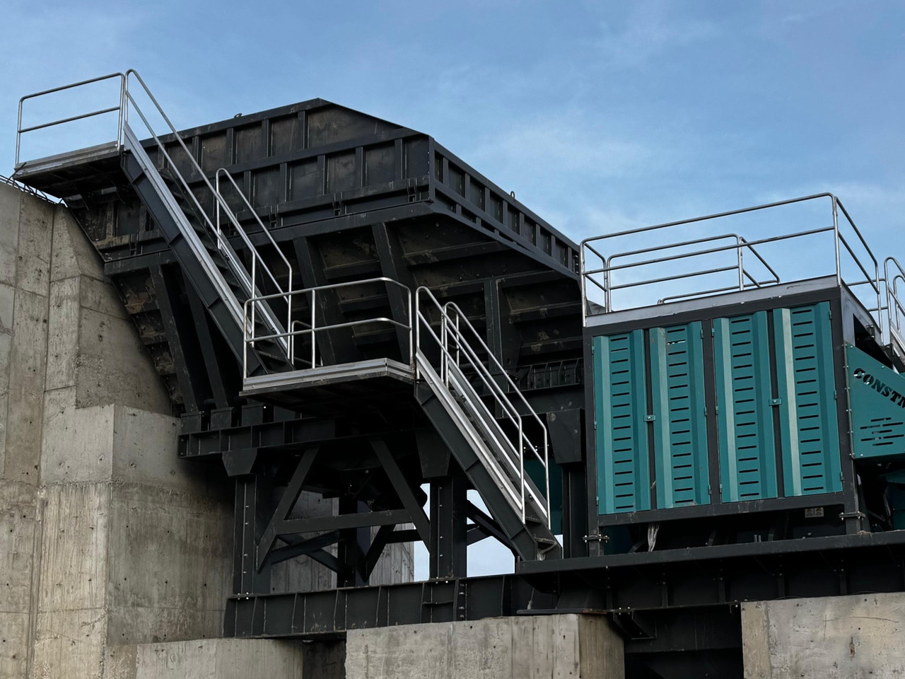 Constmach Vibrationsförderer mit Kapazitäten von 80 bis 500 Tonnen - Mining machinery: picture 5 Constmach Vibrationsförderer mit Kapazitäten von 80 bis 500 Tonnen - Mining machinery: picture 5