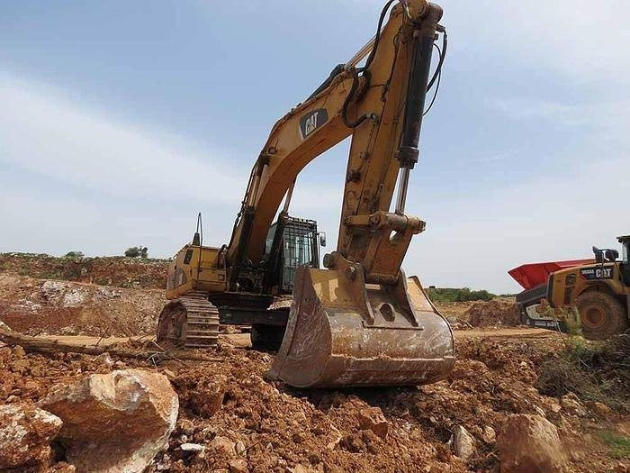 CAT 345DL ME - Excavator: picture 5 CAT 345DL ME - Excavator: picture 5