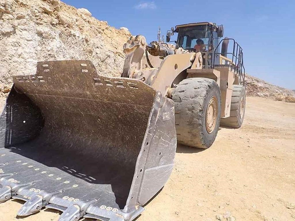 CAT 988K  - Wheel loader: picture 2 CAT 988K  - Wheel loader: picture 2