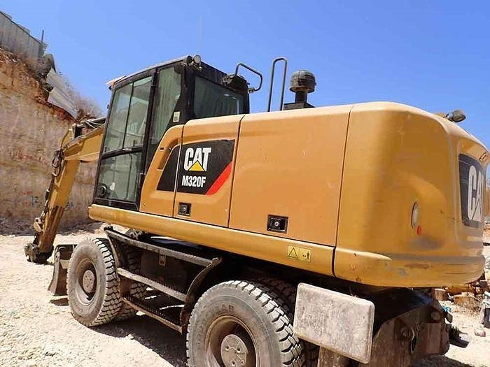 CAT M320F - Excavator: picture 5 CAT M320F - Excavator: picture 5