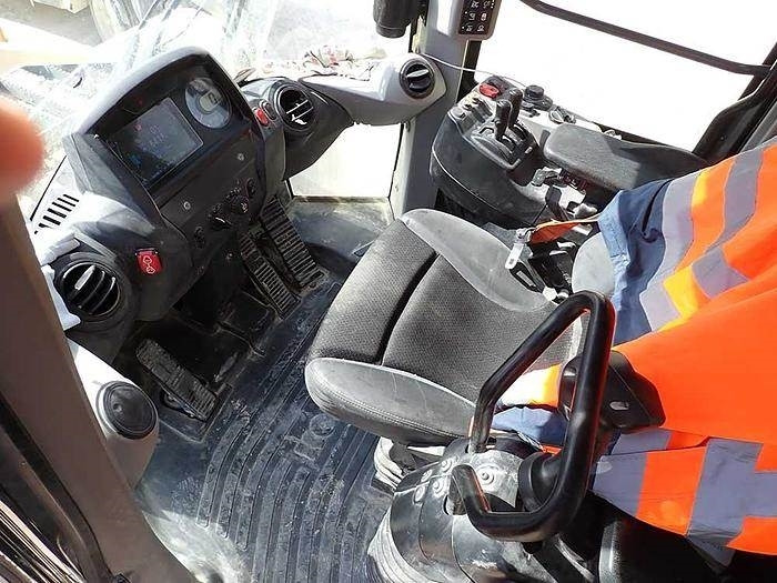 Wheel loader Komatsu WA475-10: picture 16 Wheel loader Komatsu WA475-10: picture 16