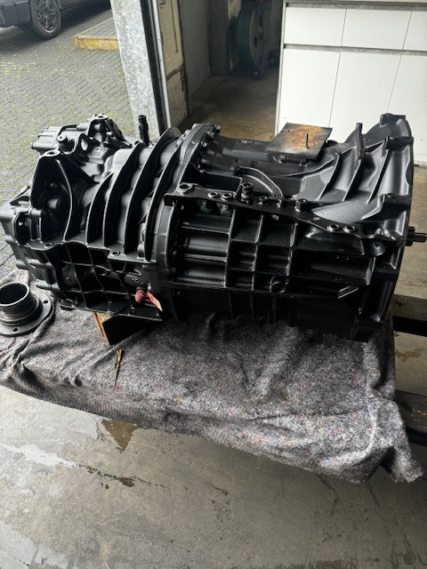 ZF generalüberholtes Getriebe im Austausch 16S2533 MAN Ecosplit 4 - Gearbox: picture 1 ZF generalüberholtes Getriebe im Austausch 16S2533 MAN Ecosplit 4 - Gearbox: picture 1