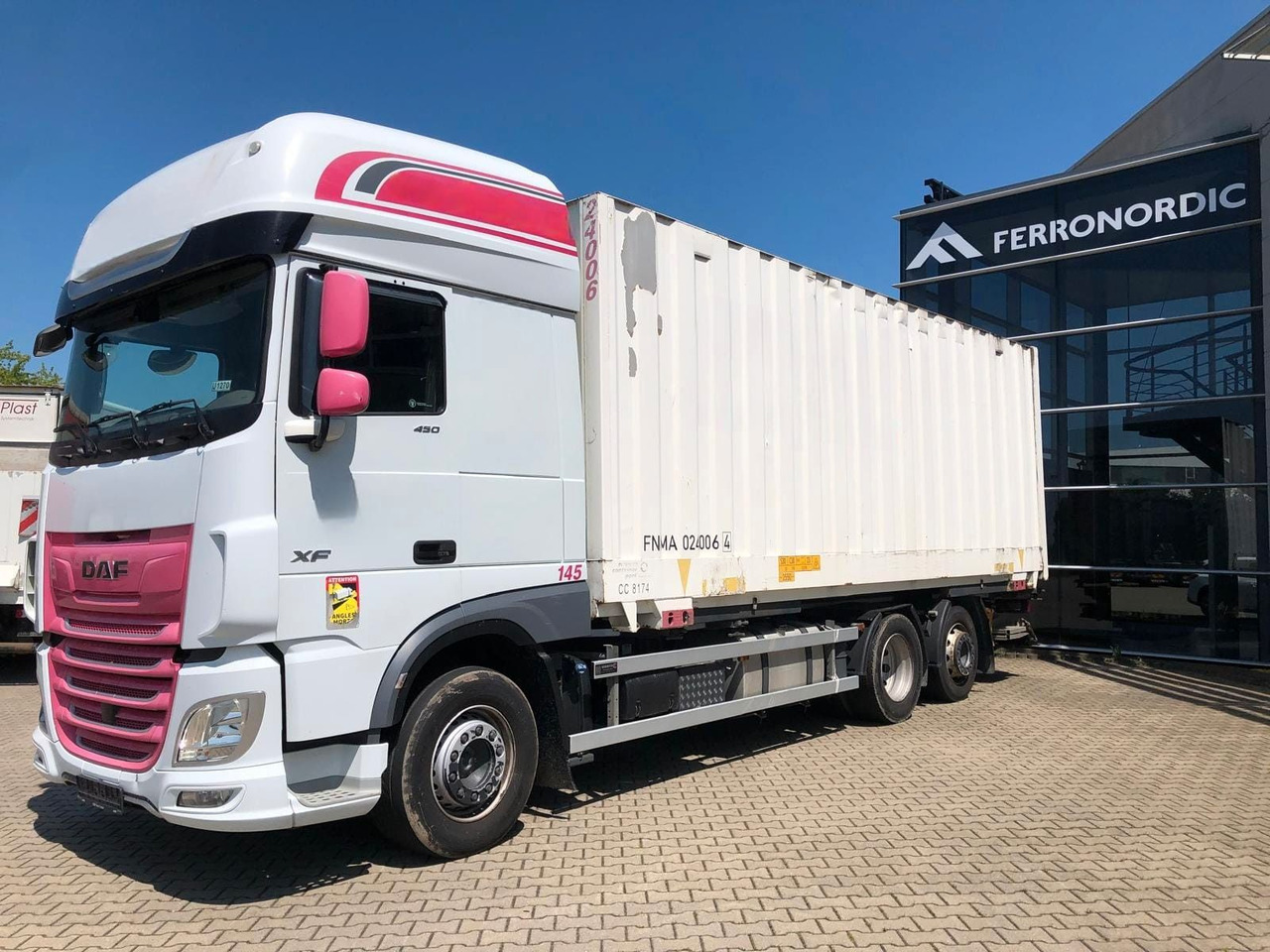 DAF XF450 SSC Lenk/Lift*LBW*AHK*Standkl.*inkl.Koffer - Container transporter/ Swap body truck: picture 2 DAF XF450 SSC Lenk/Lift*LBW*AHK*Standkl.*inkl.Koffer - Container transporter/ Swap body truck: picture 2