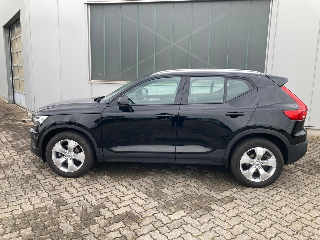 Volvo XC 40 T3 Momentum Pro 2WD - SUV: picture 3 Volvo XC 40 T3 Momentum Pro 2WD - SUV: picture 3