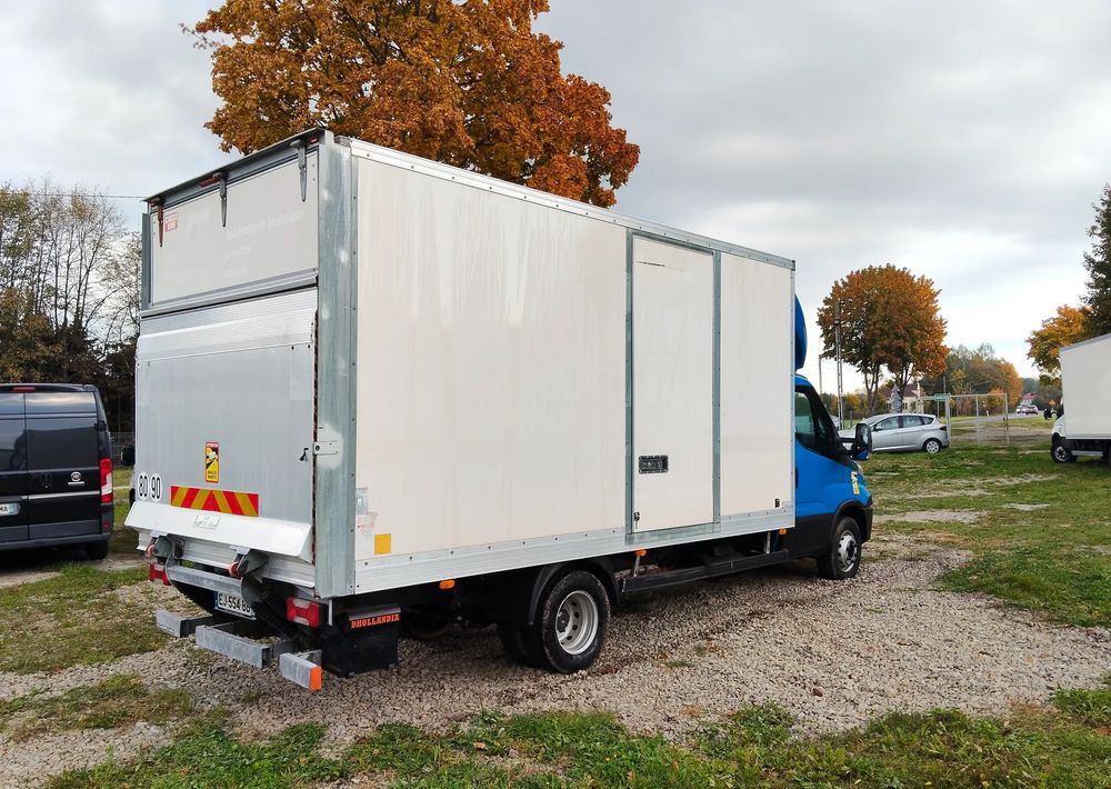 Iveco Daily 70C18 - Box truck: picture 3 Iveco Daily 70C18 - Box truck: picture 3