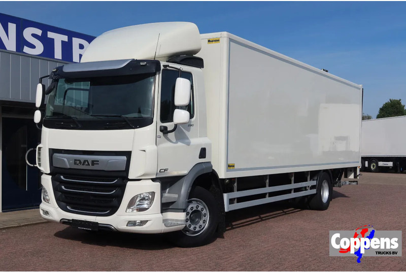 DAF CF 290 FA Bak + klep Dhollandia 2000 KG - Box truck: picture 1 DAF CF 290 FA Bak + klep Dhollandia 2000 KG - Box truck: picture 1