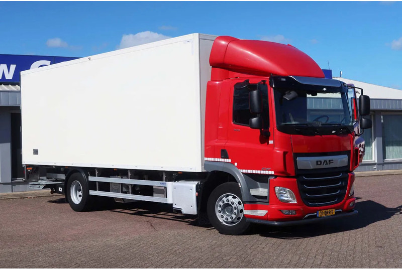 DAF CF 300 Koel/Vries Carrier iceland + Dhollandia 2500KG klep trenn wand - Refrigerator truck: picture 2 DAF CF 300 Koel/Vries Carrier iceland + Dhollandia 2500KG klep trenn wand - Refrigerator truck: picture 2