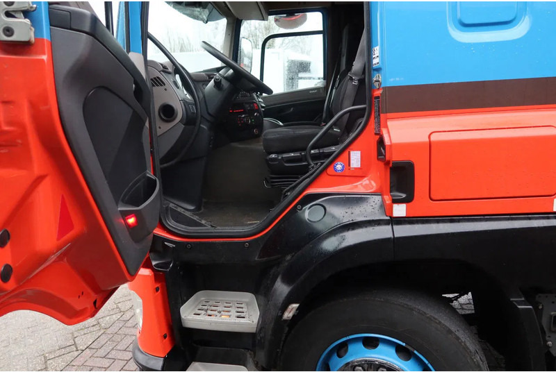 DAF CF 410 Bakwagen + Trailer 2x DHollandia 2000kg 5 stuks in voorraad!! - Box truck: picture 5 DAF CF 410 Bakwagen + Trailer 2x DHollandia 2000kg 5 stuks in voorraad!! - Box truck: picture 5