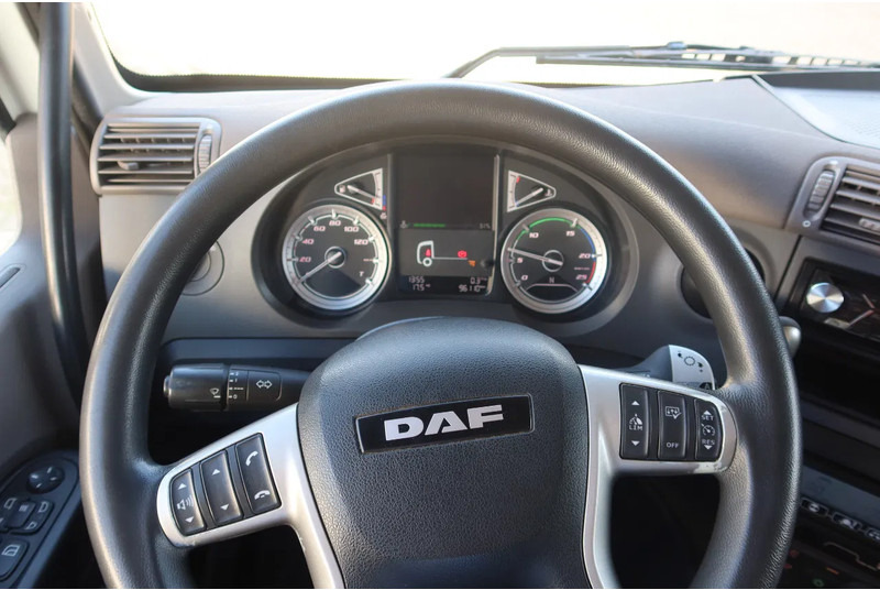 Refrigerator truck DAF CF 450 8x2 Koel/Vries Carrier Supra 1150 Diesel/Electric FRC 10/2027: picture 9 Refrigerator truck DAF CF 450 8x2 Koel/Vries Carrier Supra 1150 Diesel/Electric FRC 10/2027: picture 9