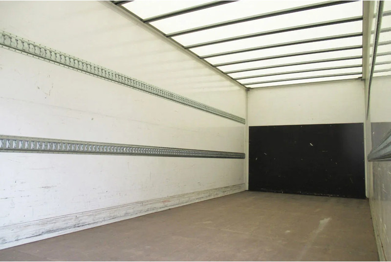 DAF LF 230 Bak+Klep Dhollandia 1500 kg Euro 6 - Box truck: picture 4 DAF LF 230 Bak+Klep Dhollandia 1500 kg Euro 6 - Box truck: picture 4