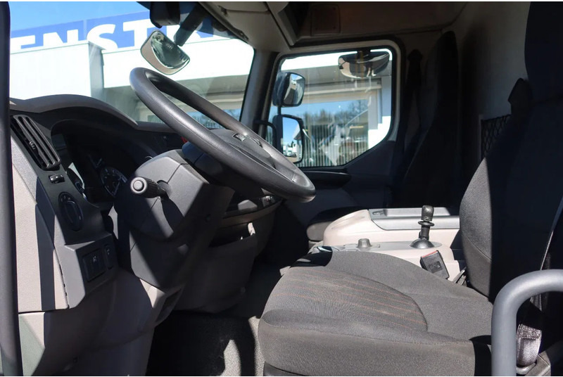 DAF LF 45 Gesloten bak + Dhollandia klep 1500 kg 4x2 - Box truck: picture 5 DAF LF 45 Gesloten bak + Dhollandia klep 1500 kg 4x2 - Box truck: picture 5