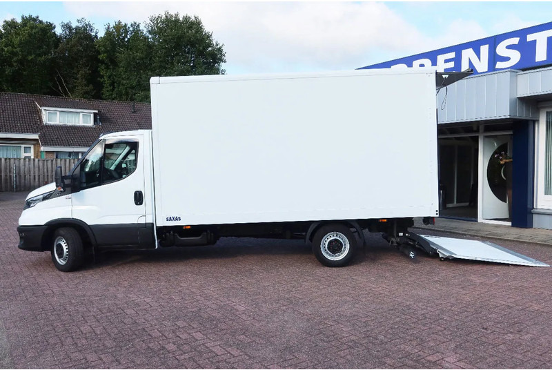 Iveco Daily 35S16 Bakwagen + Laadklep 750kg - Box van: picture 2 Iveco Daily 35S16 Bakwagen + Laadklep 750kg - Box van: picture 2