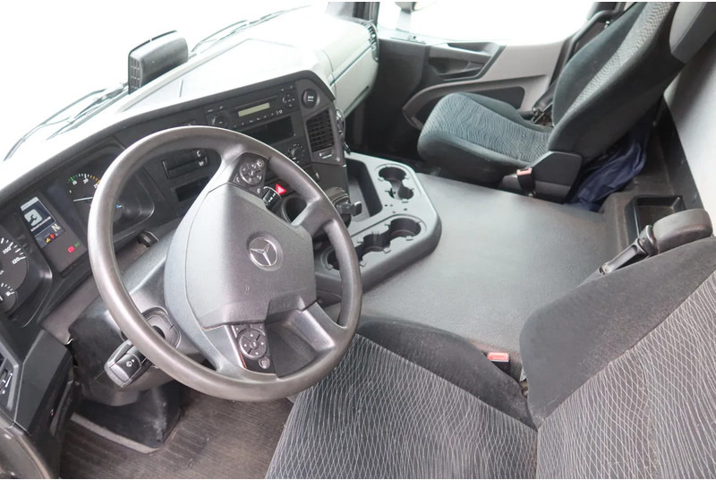 Mercedes-Benz Antos 1924 LL Bakwagen + laadklep 2500 kg - Box truck: picture 5 Mercedes-Benz Antos 1924 LL Bakwagen + laadklep 2500 kg - Box truck: picture 5