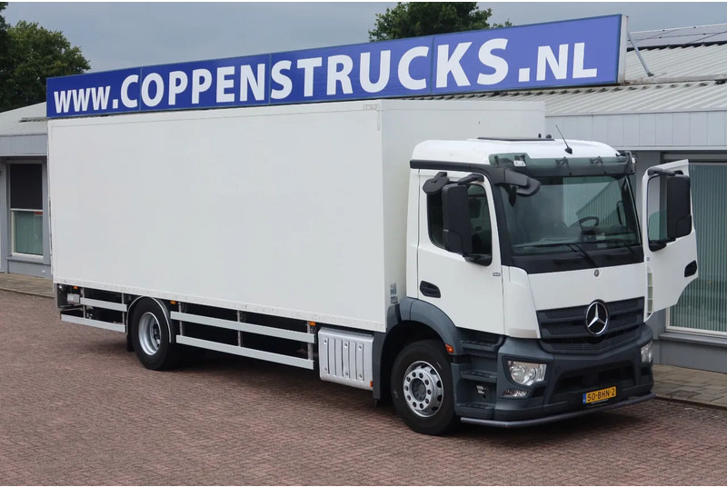 Mercedes-Benz Antos 1924 LL Bakwagen + laadklep 2500 kg - Box truck: picture 3 Mercedes-Benz Antos 1924 LL Bakwagen + laadklep 2500 kg - Box truck: picture 3