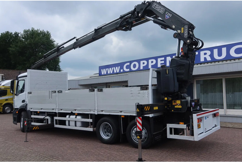 Mercedes-Benz Antos 2830 6x2 Kraanwagen Fassi F 295 + FLY-JIB 3x Radiografisch - Dropside/ Flatbed truck: picture 4 Mercedes-Benz Antos 2830 6x2 Kraanwagen Fassi F 295 + FLY-JIB 3x Radiografisch - Dropside/ Flatbed truck: picture 4