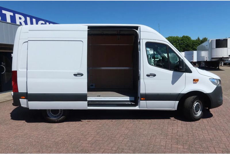 Mercedes-Benz Sprinter 317 CDI L2 H2 Gesloten Bestelwagen - Panel van: picture 2 Mercedes-Benz Sprinter 317 CDI L2 H2 Gesloten Bestelwagen - Panel van: picture 2