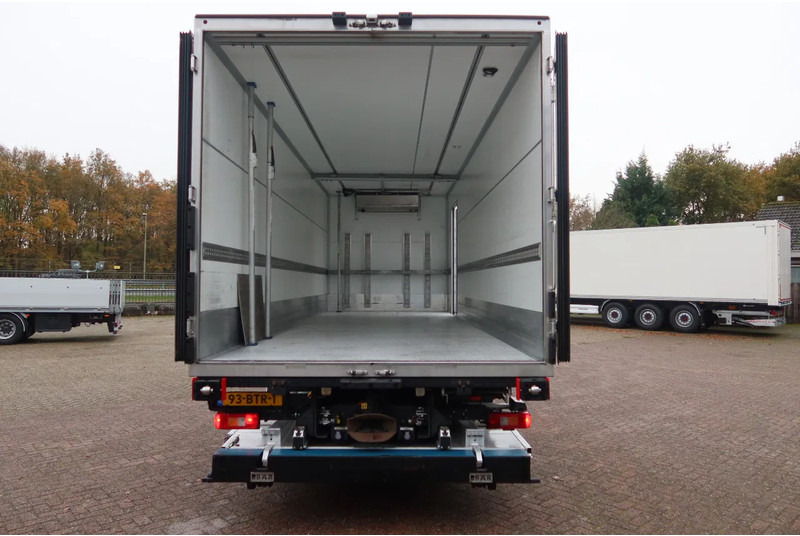 Volvo FE 280 Volvo FE 280 4x2 Carrier Supra 1250 Koel/Vries+ BAR klep 2000 kg 2 Stuks in Voorraad - Refrigerated van: picture 3 Volvo FE 280 Volvo FE 280 4x2 Carrier Supra 1250 Koel/Vries+ BAR klep 2000 kg 2 Stuks in Voorraad - Refrigerated van: picture 3