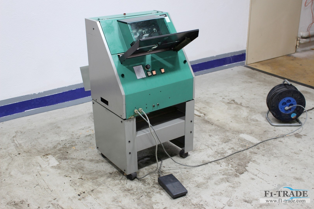 Nagel Foldnak 1 - Folding machine: picture 2 Nagel Foldnak 1 - Folding machine: picture 2