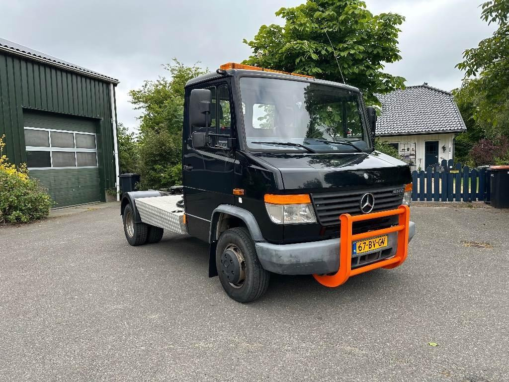 Mercedes-Benz 614 Veldhuizen BE combi combinatie 12 ton trek - Mini artic tractor unit: picture 1 Mercedes-Benz 614 Veldhuizen BE combi combinatie 12 ton trek - Mini artic tractor unit: picture 1