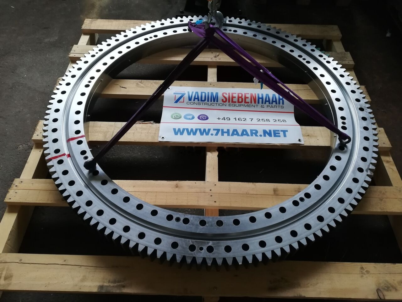 Demag AC 535, AC180, AC200 64258040 for Demag AC 535, AC180, AC200 mobile crane - Slewing ring for Mobile crane: picture 1 Demag AC 535, AC180, AC200 64258040 for Demag AC 535, AC180, AC200 mobile crane - Slewing ring for Mobile crane: picture 1
