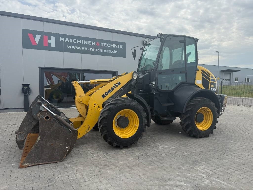 Komatsu WA 100 M-7 - Wheel loader: picture 1 Komatsu WA 100 M-7 - Wheel loader: picture 1