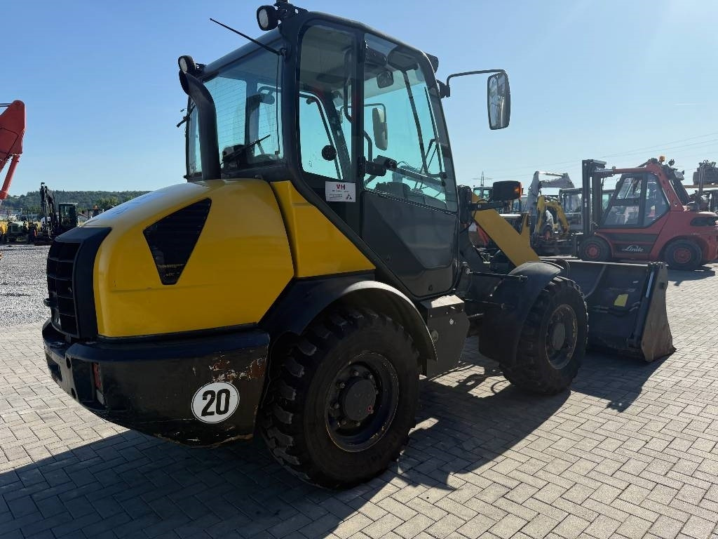 Komatsu WA 70-6 - Wheel loader: picture 5 Komatsu WA 70-6 - Wheel loader: picture 5