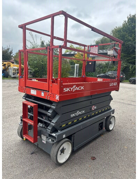 Skyjack SJ 4626 10m Scherenarbeitsbühne - Scissor lift: picture 4 Skyjack SJ 4626 10m Scherenarbeitsbühne - Scissor lift: picture 4