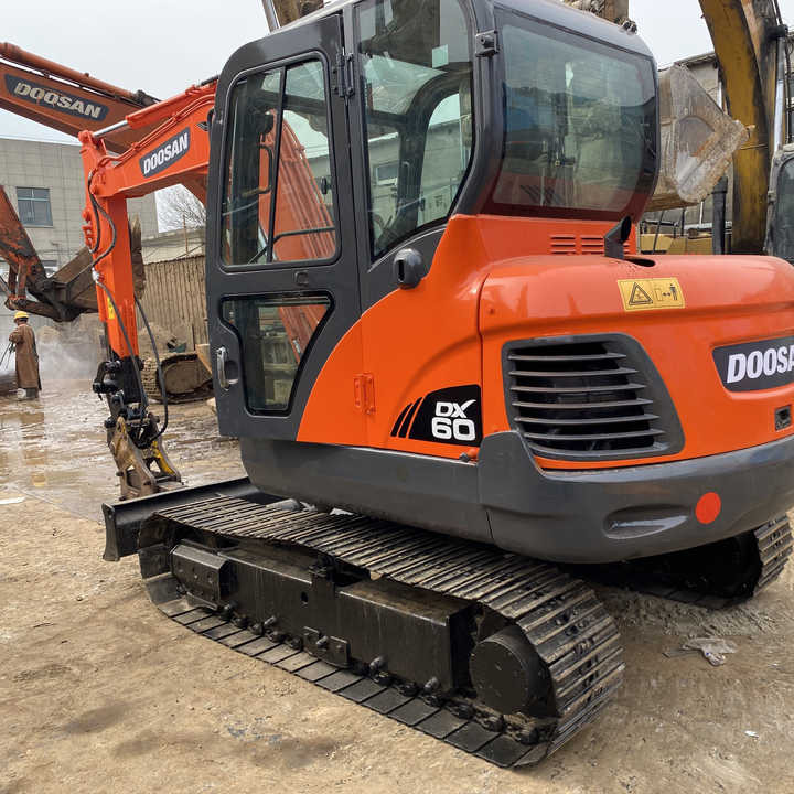 Awesome Performance Korea Imported Small Scale Used Doosan Dx60 Excavator in Shanghai - Crawler excavator: picture 1 Awesome Performance Korea Imported Small Scale Used Doosan Dx60 Excavator in Shanghai - Crawler excavator: picture 1