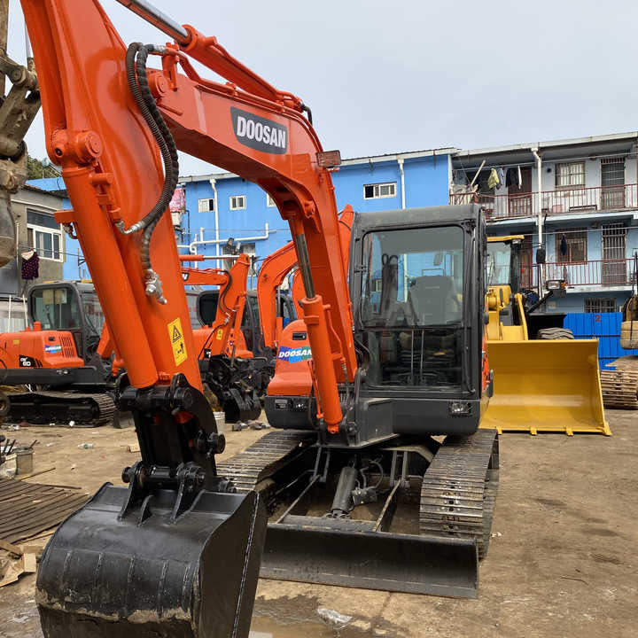 Awesome Performance Korea Imported Small Scale Used Doosan Dx60 Excavator in Shanghai - Crawler excavator: picture 1 Awesome Performance Korea Imported Small Scale Used Doosan Dx60 Excavator in Shanghai - Crawler excavator: picture 1