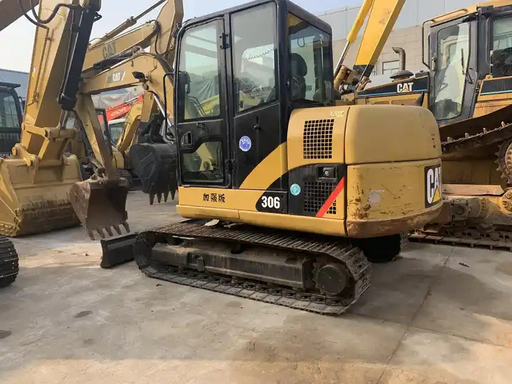 Factory Directly Low Cost Second-hand Cat Excavating Equipment Small Size Used Caterpillar 306d Excavator in Shanghai - Crawler excavator: picture 4 Factory Directly Low Cost Second-hand Cat Excavating Equipment Small Size Used Caterpillar 306d Excavator in Shanghai - Crawler excavator: picture 4