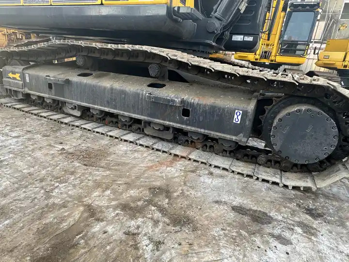 Good Condition Made In Japan Less Hour Medium 20 Ton Digger Machine Used Kobelco Sk200-8 Excavator For Sale - Crawler excavator: picture 3 Good Condition Made In Japan Less Hour Medium 20 Ton Digger Machine Used Kobelco Sk200-8 Excavator For Sale - Crawler excavator: picture 3