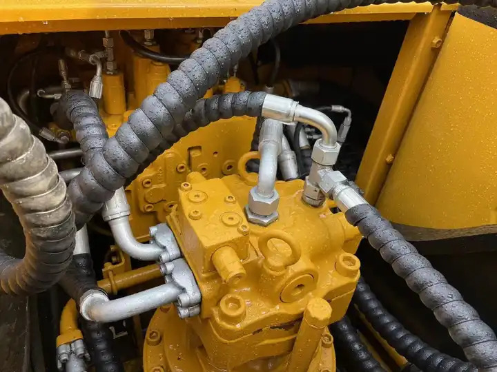 Good Price Used Sany Sy 215c Crawler Excavator in Good Condition Sany 215 Excavator - Excavator: picture 2 Good Price Used Sany Sy 215c Crawler Excavator in Good Condition Sany 215 Excavator - Excavator: picture 2