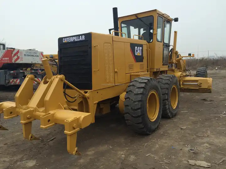 High Quality Second Hand Cat 140h Grader Used excellent Grader cat 140h 140k with good condition in Low Price on sale - Grader: picture 5 High Quality Second Hand Cat 140h Grader Used excellent Grader cat 140h 140k with good condition in Low Price on sale - Grader: picture 5