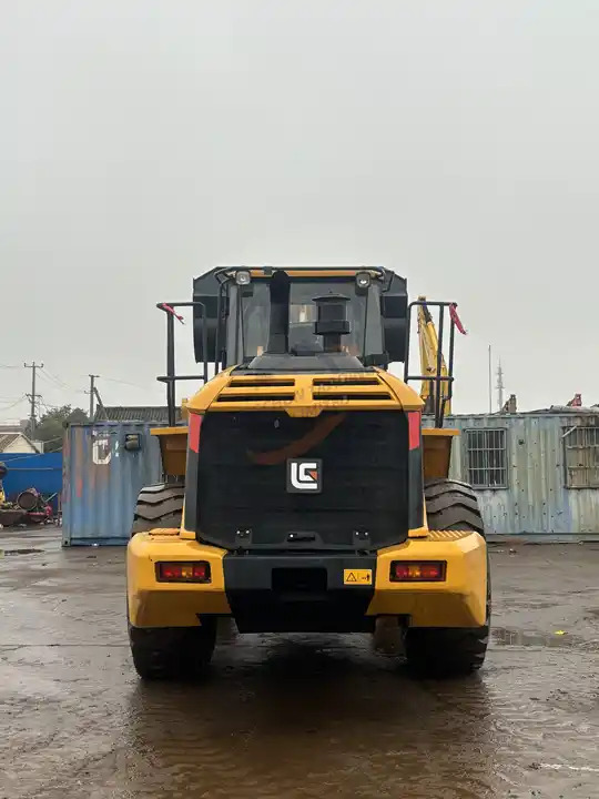Hot Sale Original LiuGong Wheel Loader 856H in Good Condition with High quality - Wheel loader: picture 3 Hot Sale Original LiuGong Wheel Loader 856H in Good Condition with High quality - Wheel loader: picture 3