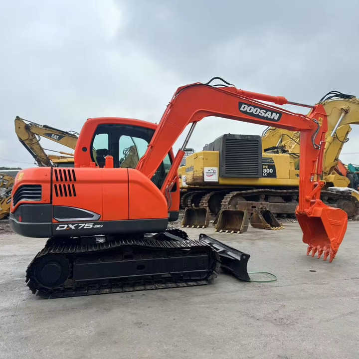 Hot Sale Used Doosan DX75-9C Excavator Doosan 7.5 Ton Crawler Digger Original Equipment - Crawler excavator: picture 1 Hot Sale Used Doosan DX75-9C Excavator Doosan 7.5 Ton Crawler Digger Original Equipment - Crawler excavator: picture 1