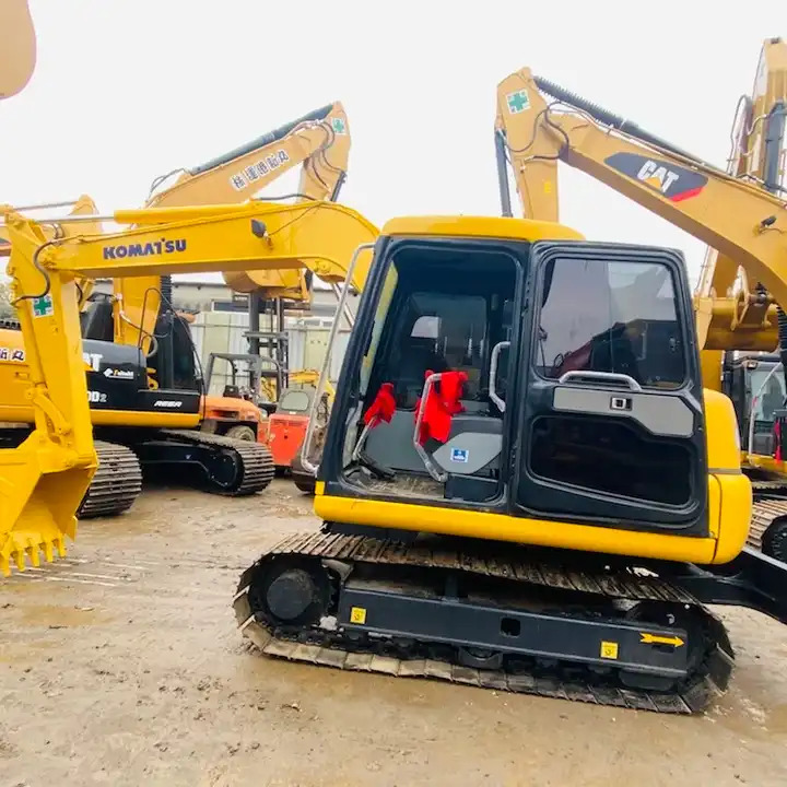 Hot sale Used Crawler Excavator good working used machinery japanese komatsu mini Excavator pc60-7 Used Japanese Brand PC60-7 - Crawler excavator: picture 1 Hot sale Used Crawler Excavator good working used machinery japanese komatsu mini Excavator pc60-7 Used Japanese Brand PC60-7 - Crawler excavator: picture 1
